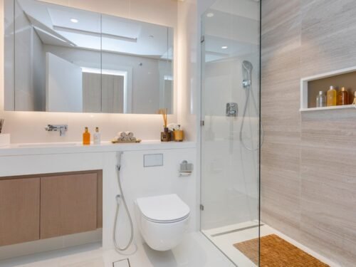 Bathroom Renovation Ideas for a Modern Look on a Budget