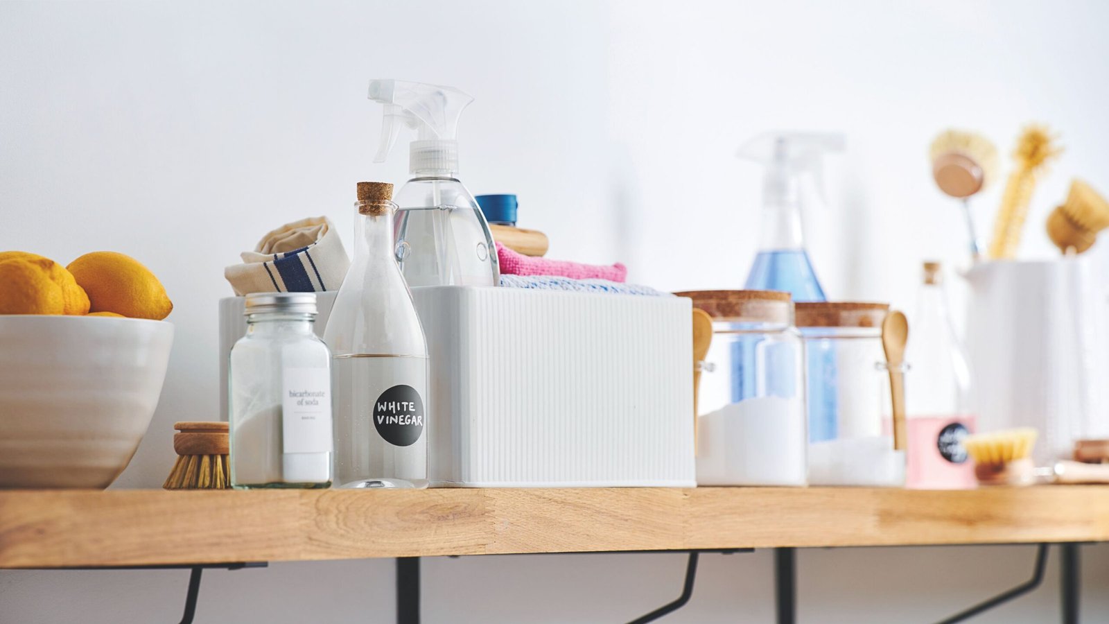 eco-friendly cleaning hacks